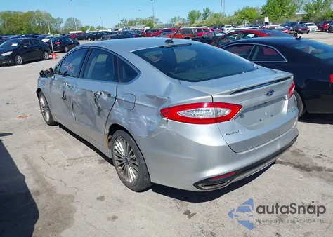 2014 Ford Fusion Titanium z USA, uszkodzony, nr VIN 3FA6P0D92ER106641
